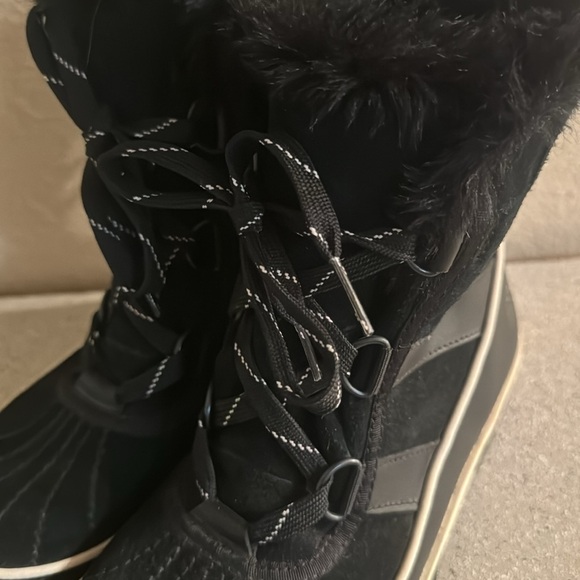 Sorel Women’s Tivoli II Suede Ski and Snow Boots Size 6.5 - Picture 7 of 9